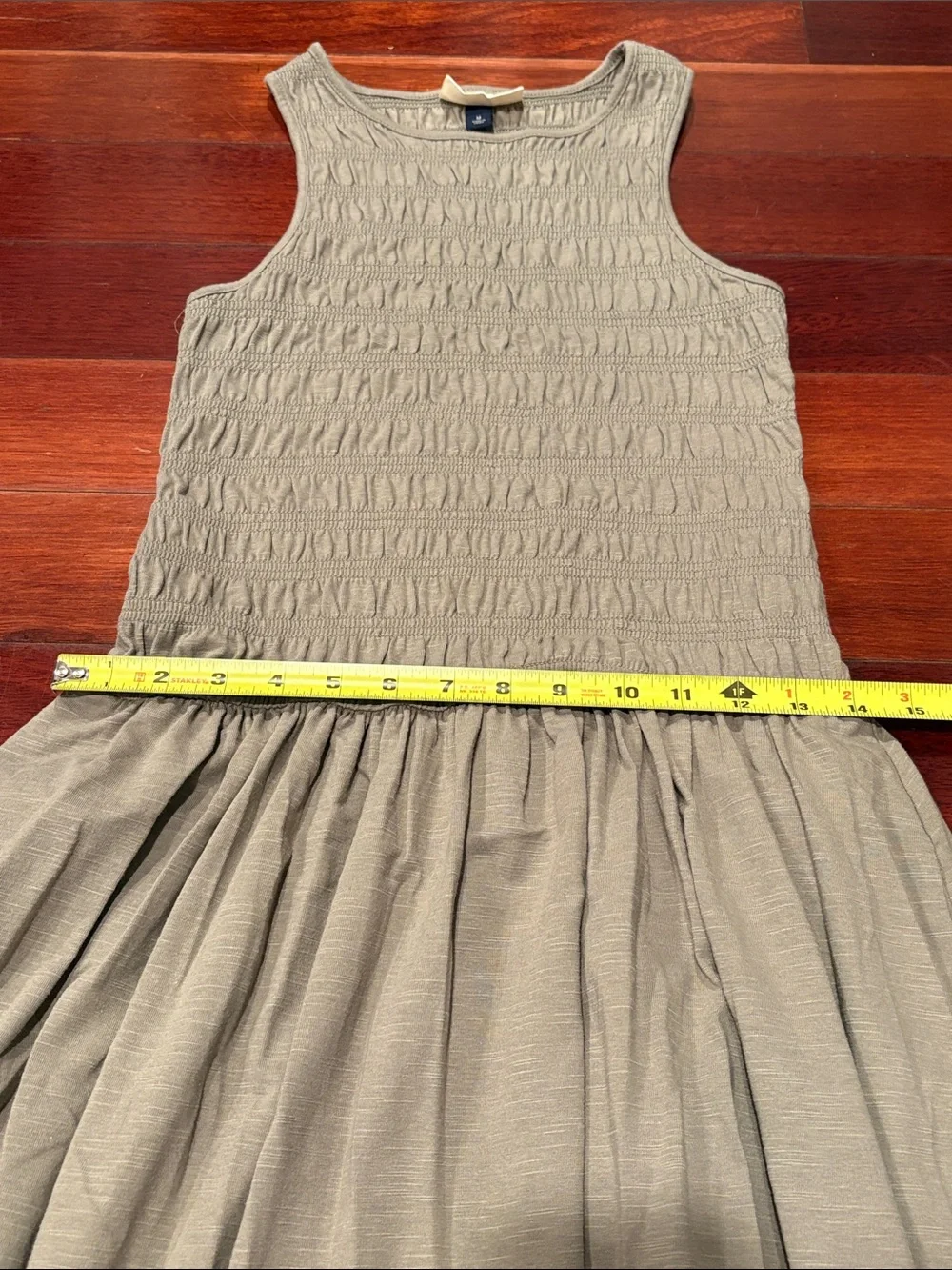 Universal Thread Size Medium Sleeveless Smocked Waist Olive Green Maxi Dress - Picture 7 of 9
